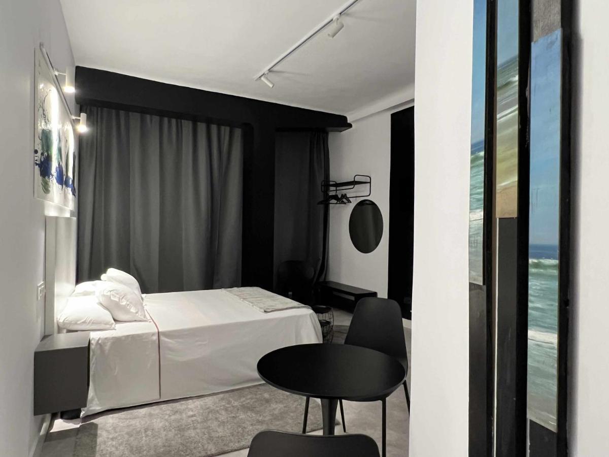 Апартаменты Dama Modern & Luxury Малага Экстерьер фото