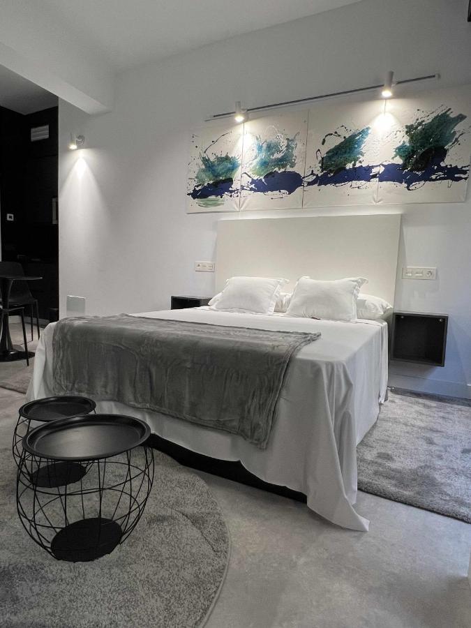 Апартаменты Dama Modern & Luxury Малага Экстерьер фото